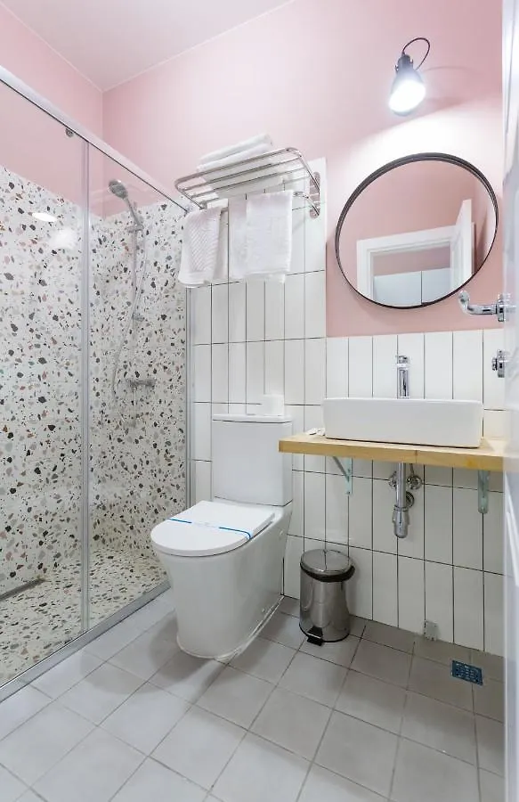 קייב Partner Guest House Velyka Vasylkivska 0*,  אוקראינה