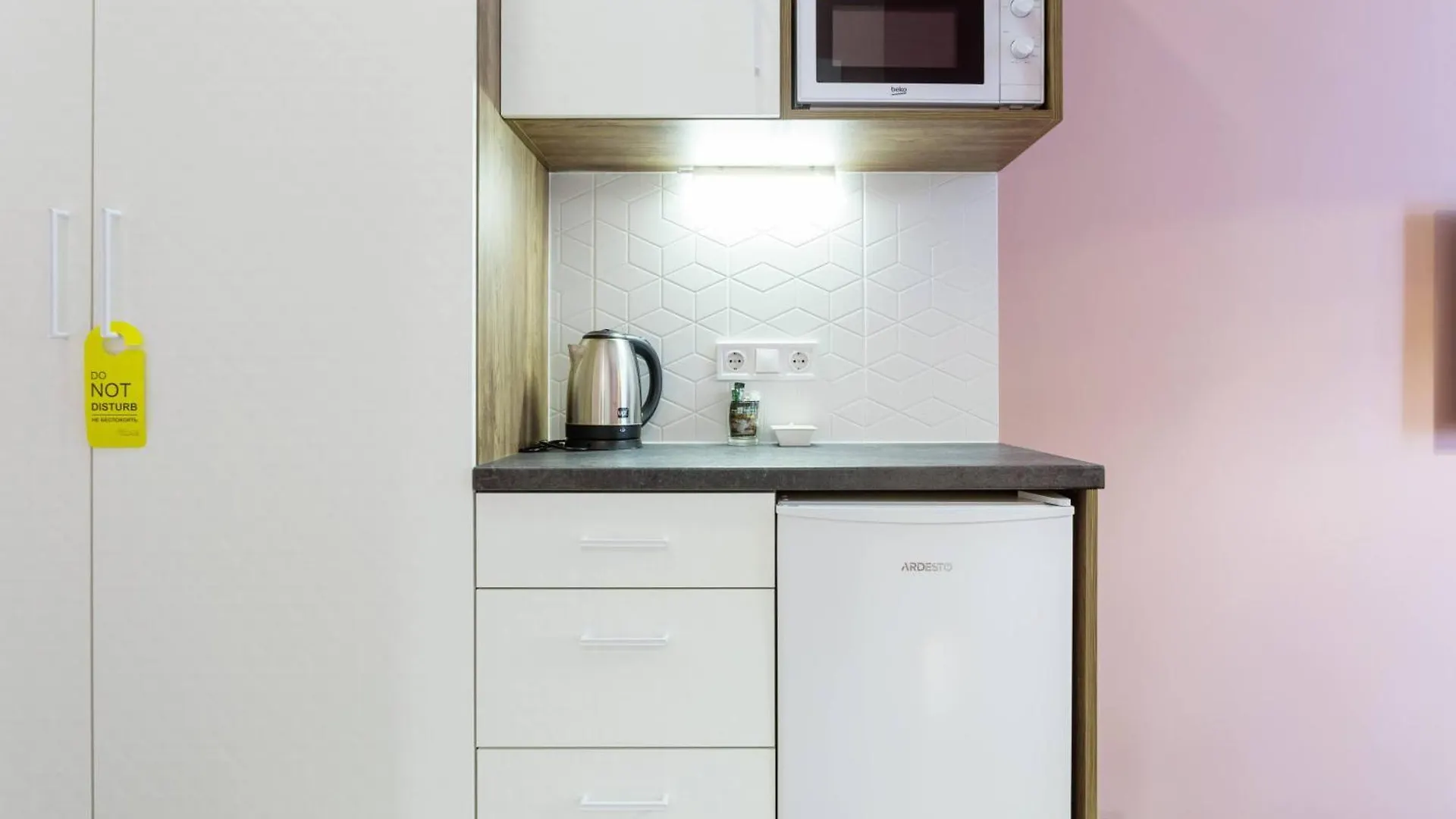 קייב Partner Guest House Velyka Vasylkivska 0*,  אוקראינה